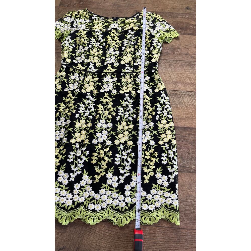 Tahari Arthur S Levine 8P Petite Black Floral Embroidered Lace Sheath Midi Dress - Picture 9 of 13